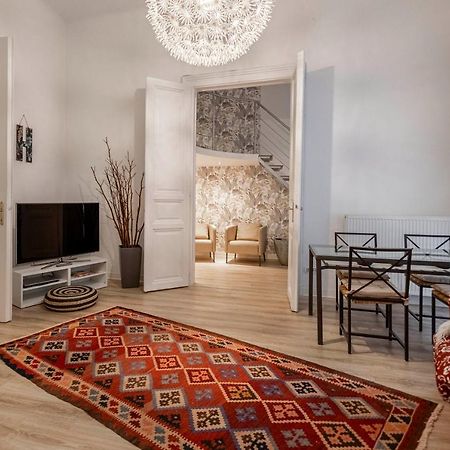 Casa Iaia Lägenhet Budapest Exteriör bild
